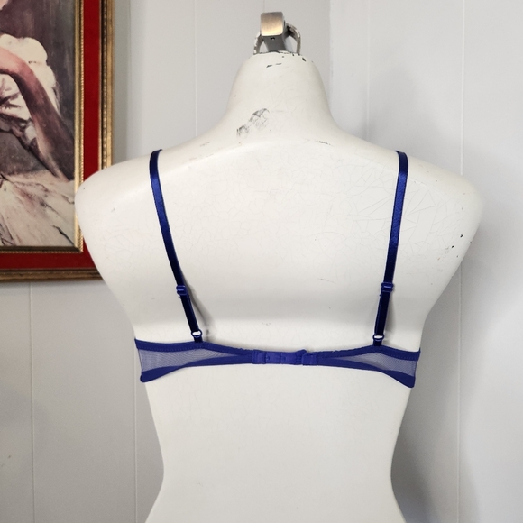 Calvin Klein Blue Sheer Lace Bralette Bra Size Medium Sexy Lingerie - Picture 3 of 8